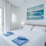 Essence By Interhome デニア
